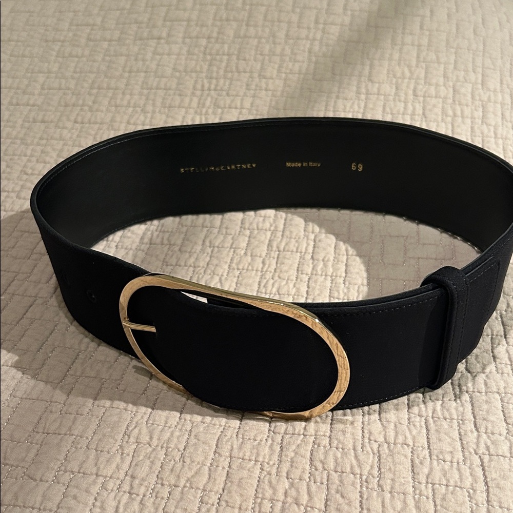 Stella McCartney Black Belt with Gold Buckle - Picture 5 of 7